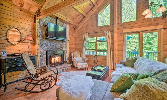West Dover House | 232 m² House ∙ 4 bedrooms ∙ 8 guests