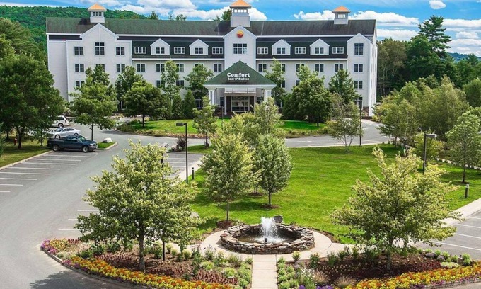 St. Johnsbury Center Hotel | 51 m² Hotel ∙ 127 guests