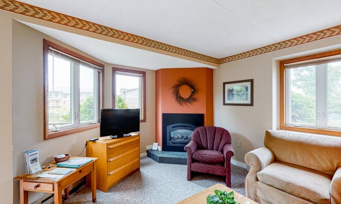 North Troy Condo | 84 m² Condo ∙ 2 bedrooms ∙ 4 guests