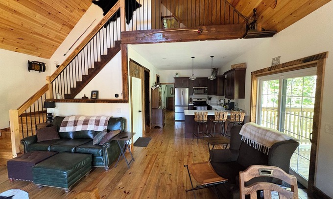 Woodford Cabin | Cozy, welcoming, 3-bedroom cabin abutting the Green Mountain National Forest!