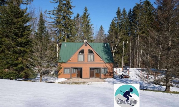 Central Vermont- Killington House | ☆ SKI ON & OFF ☆ Spruce Glen A on Great Eastern Trail w/AC, Sauna, Fireplace