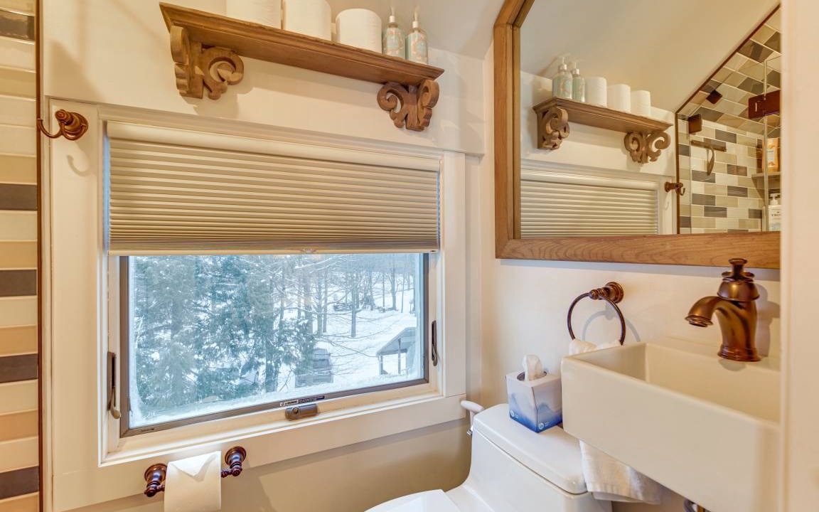 Photo of Bathroom in Warren