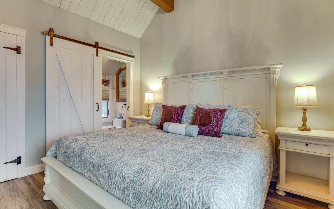 Photo of Bedroom in Warren