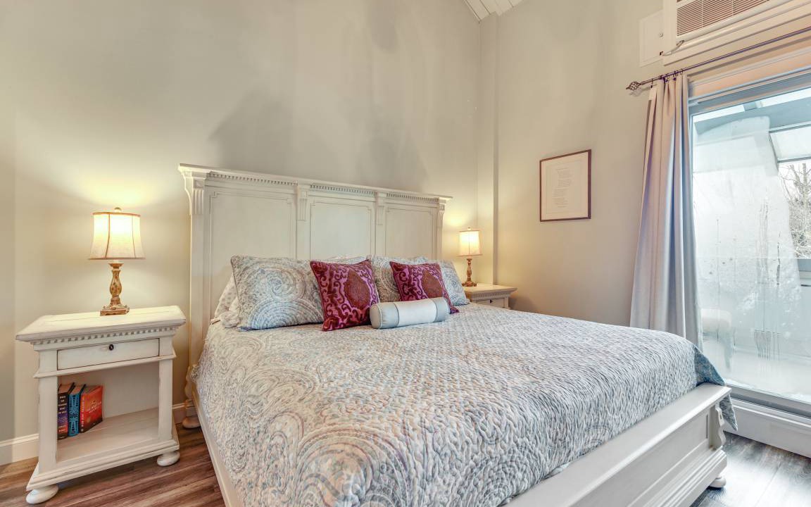 Photo of Bedroom in Warren
