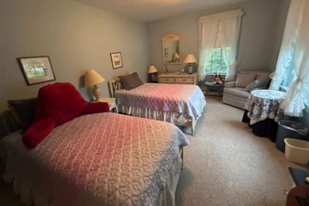 Photo of Bedroom in West Townshend