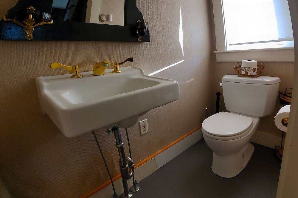 Photo of Bathroom in Danby