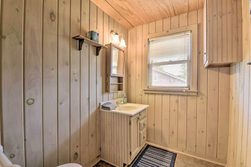 Photo of Bathroom in Franklin