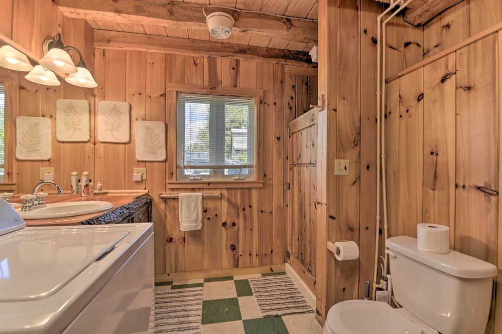 Photo of Bathroom in Franklin