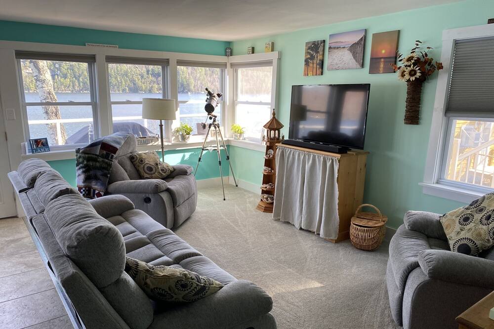 Photo of Livingroom in Barton