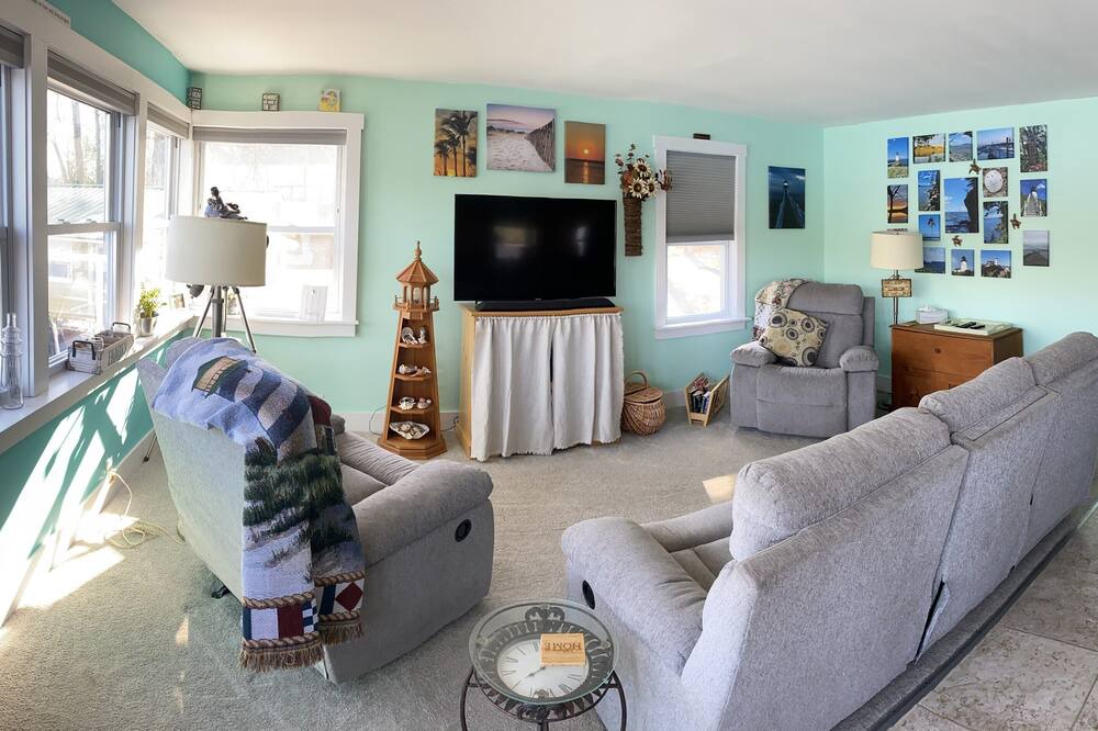 Photo of Livingroom in Barton