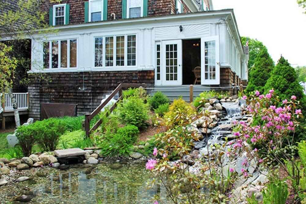 Photo of Outdoor in Wilmington