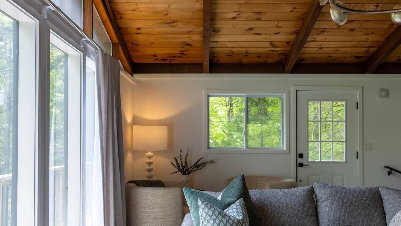 Photo of Livingroom in Windham
