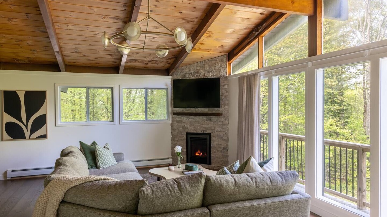 Photo of Livingroom in Windham