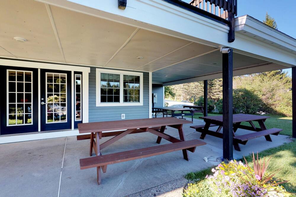 Photo of Outdoor in Bromley Mountain