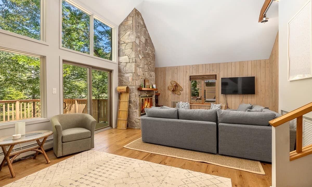 Photo of Livingroom in Stratton Mountain
