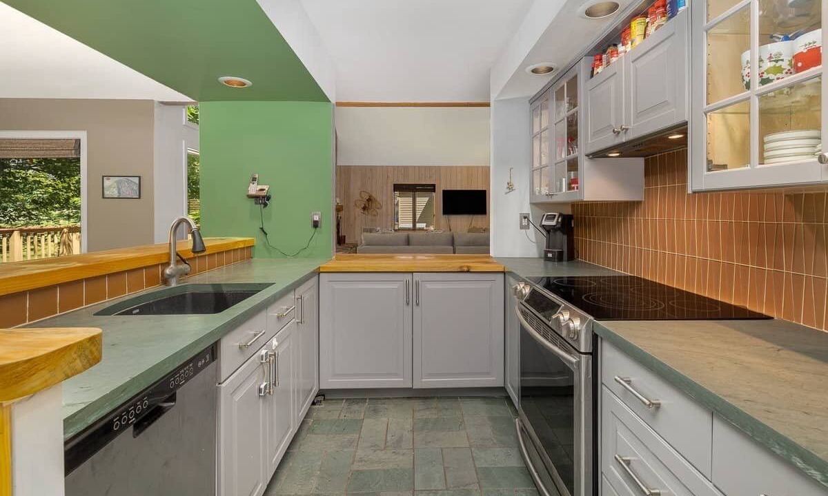 Photo of Kitchen in Stratton Mountain