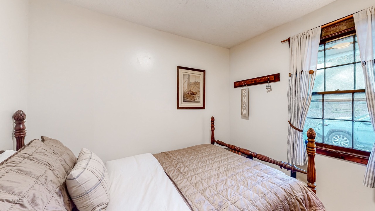 Photo of Bedroom in Ira