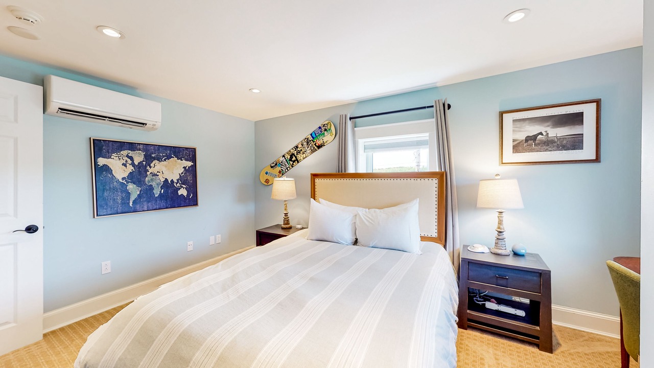 Photo of Bedroom in Waterbury Center