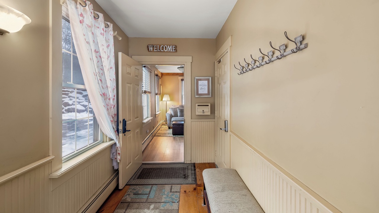 Photo of Livingroom in Stowe Area