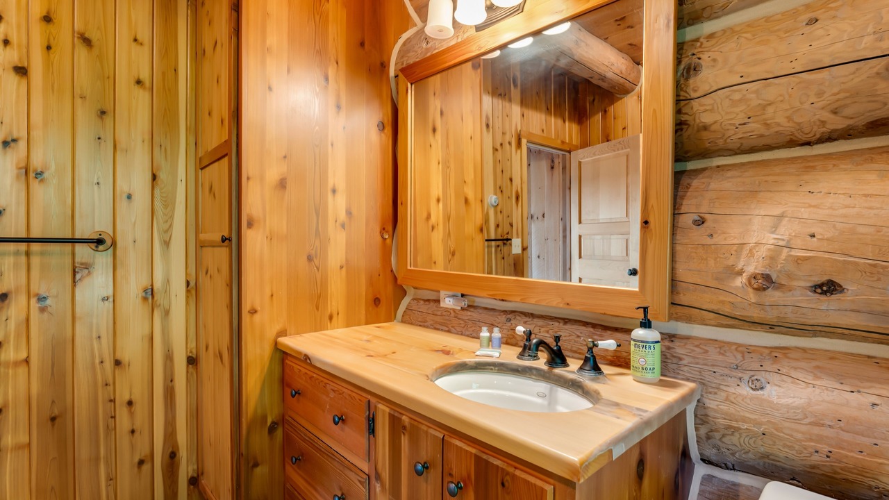 Photo of Bathroom in Hartland Four Corners