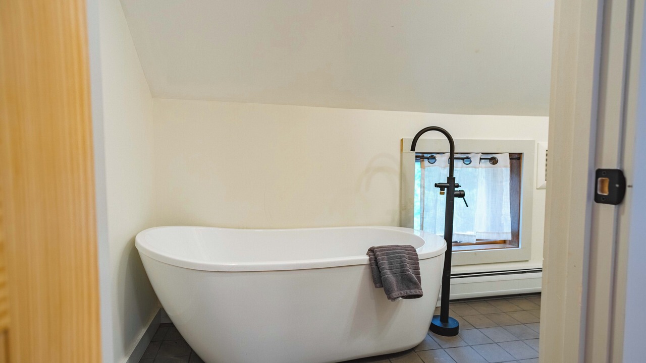 Photo of Bathroom in Jeffersonville