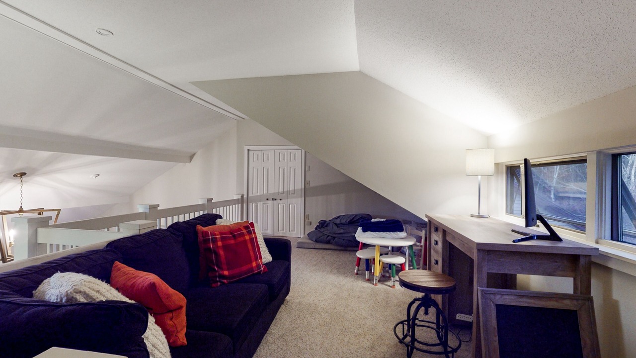 Photo of Livingroom in West Hartford