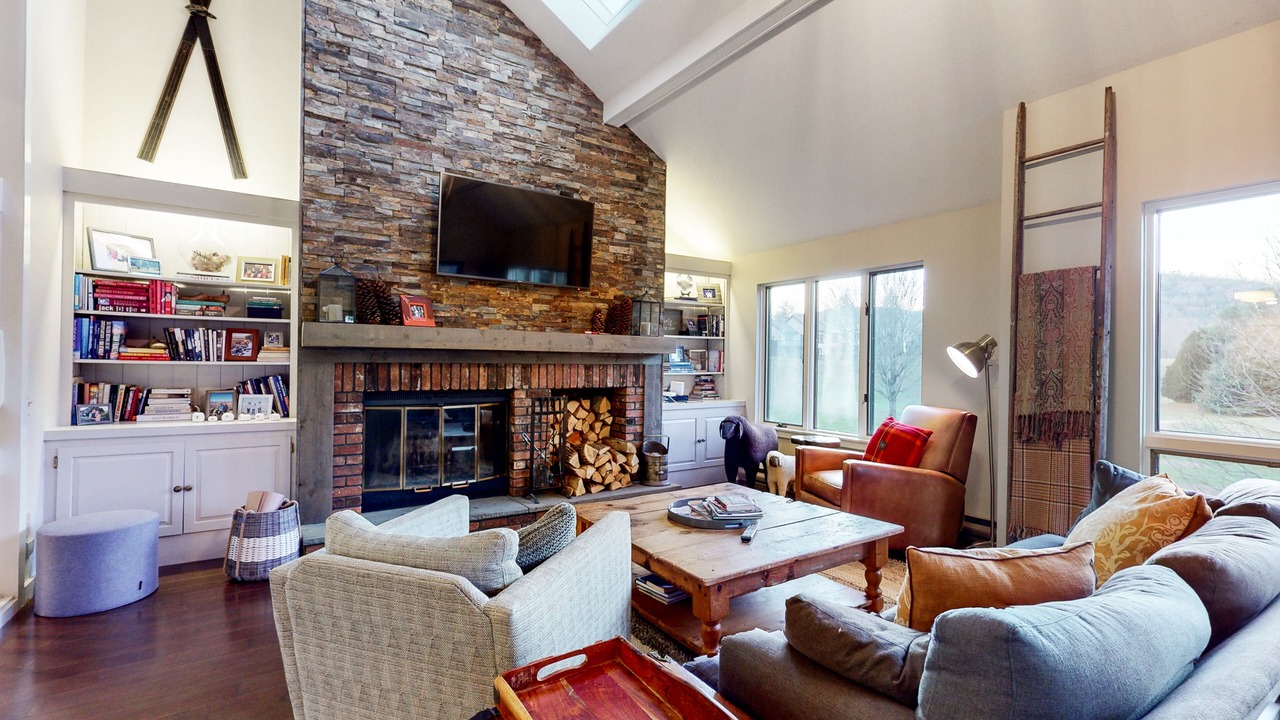 Photo of Livingroom in West Hartford