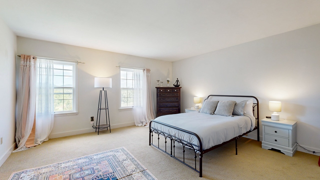 Photo of Bedroom in Clarendon