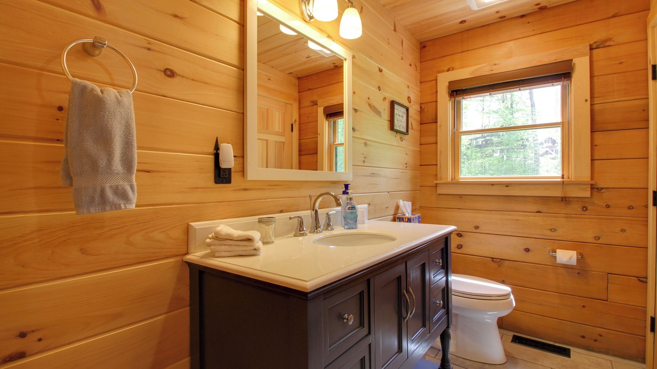 Photo of Bathroom in Londonderry