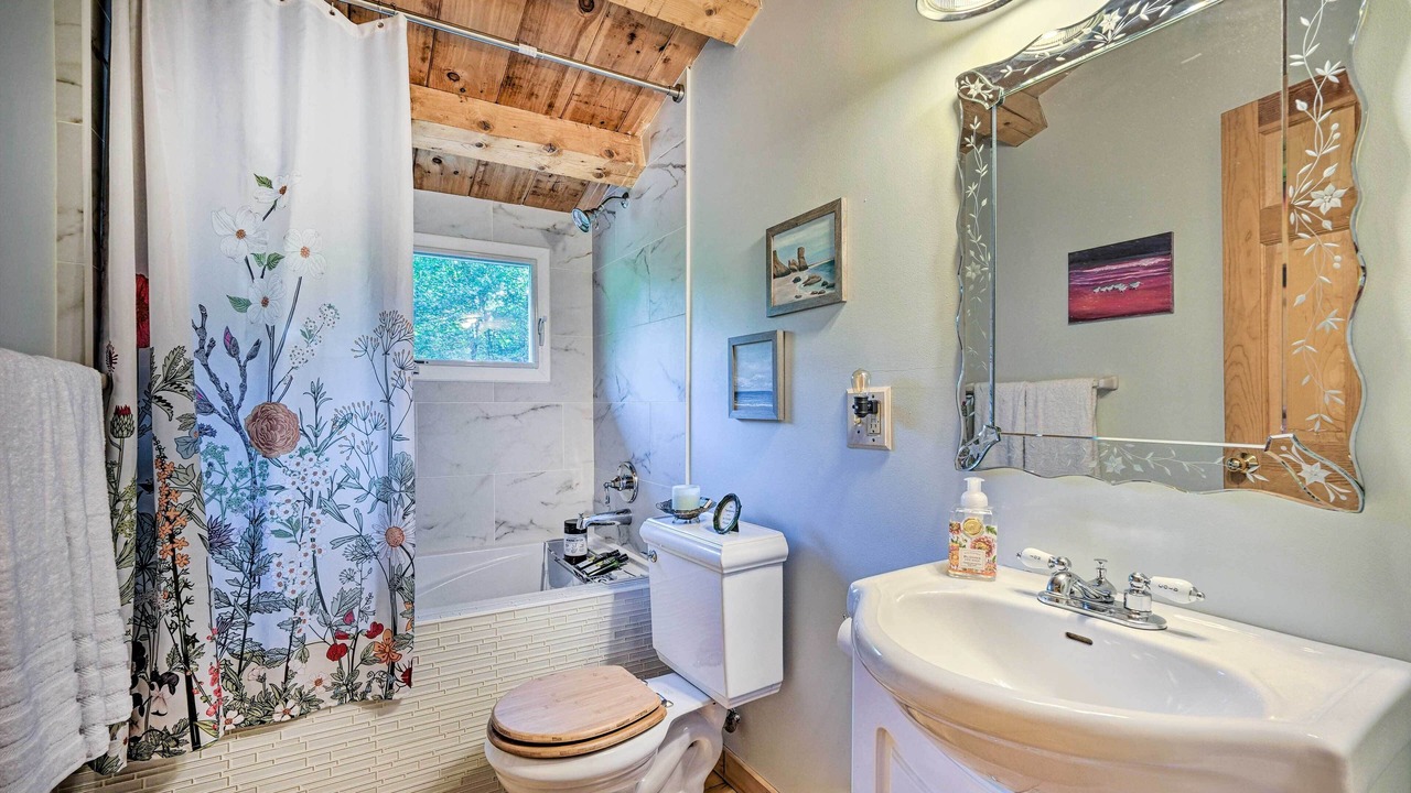 Photo of Bathroom in West Dover