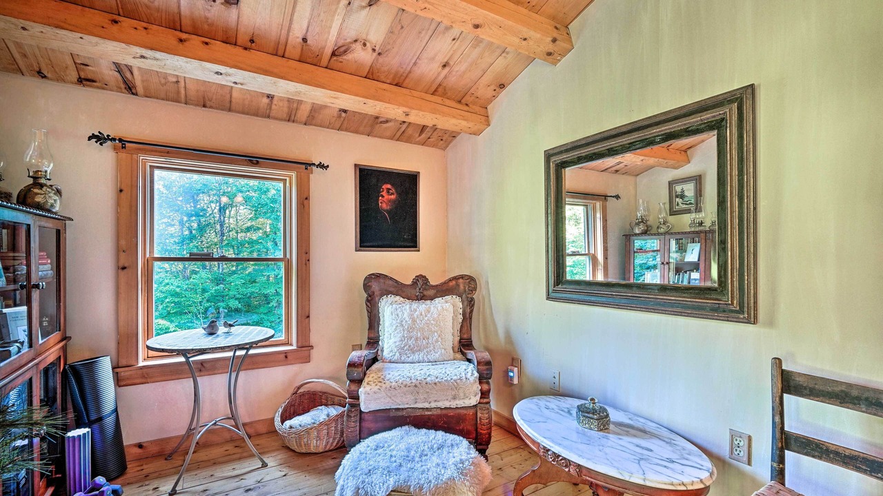 Photo of Livingroom in West Dover