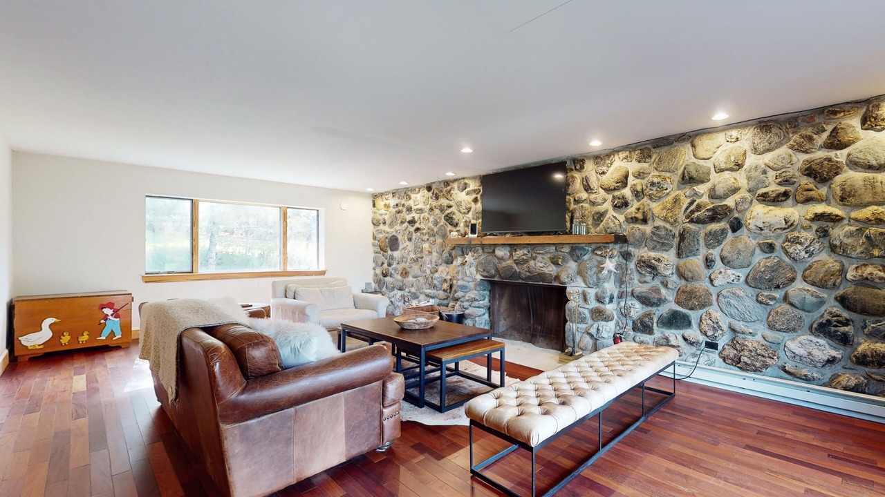 Photo of Livingroom in Morrisville