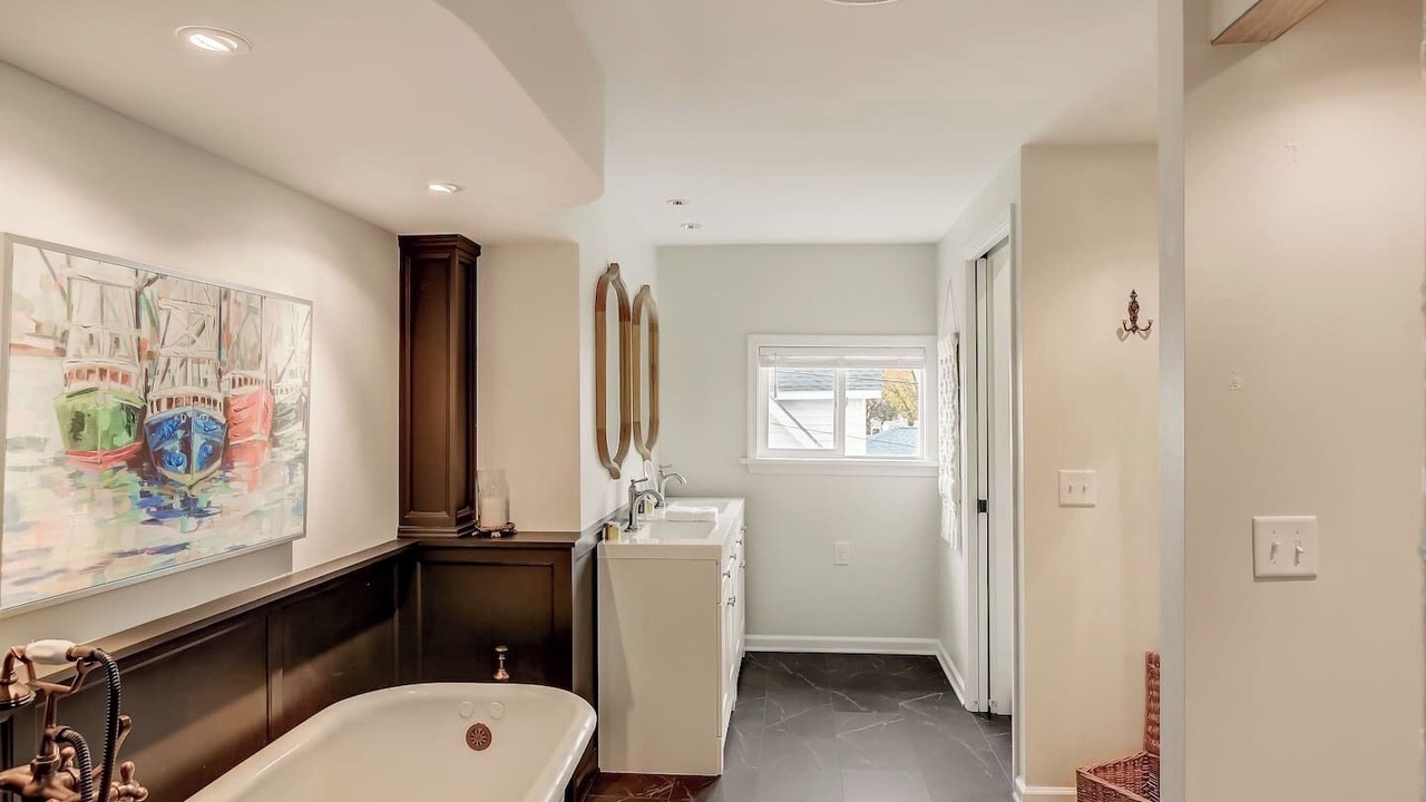 Photo of Bathroom in Huron