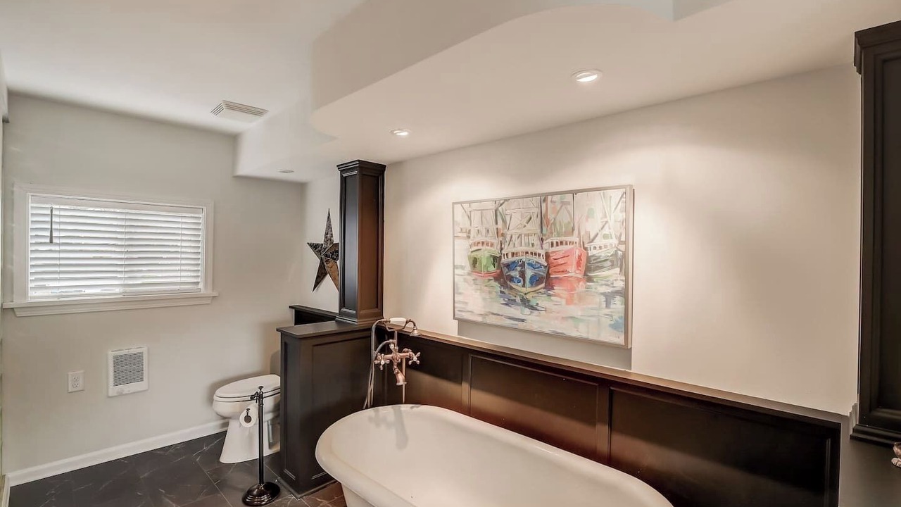 Photo of Bathroom in Huron