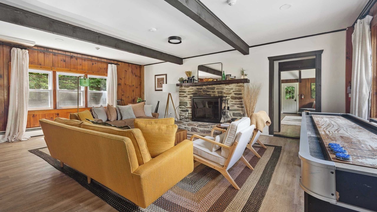 Photo of Livingroom in West Dover