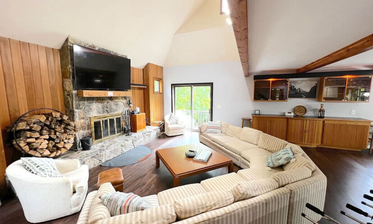 Photo of Livingroom in Stratton Mountain