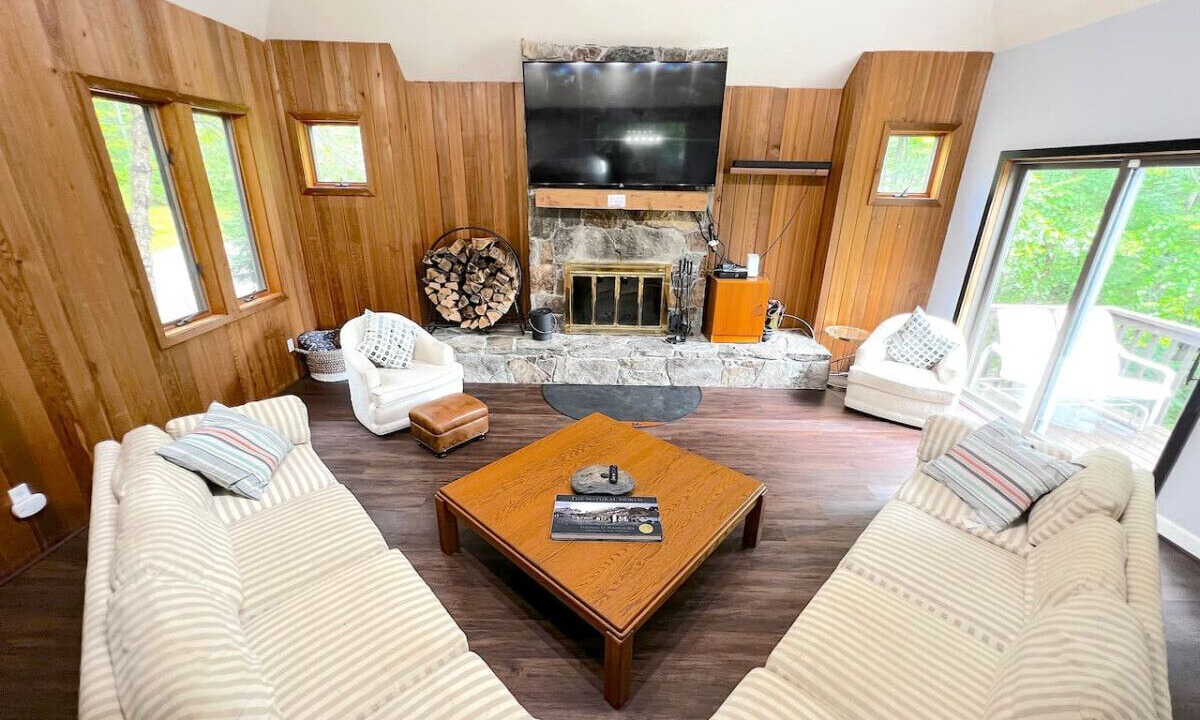 Photo of Livingroom in Stratton Mountain