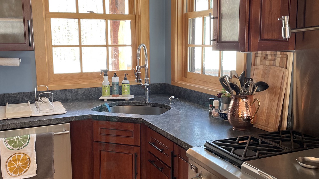 Photo of Kitchen in South Londonderry