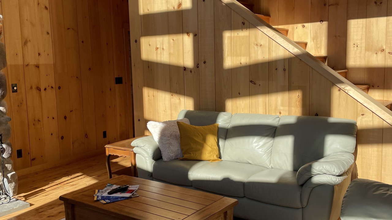Photo of Livingroom in South Londonderry