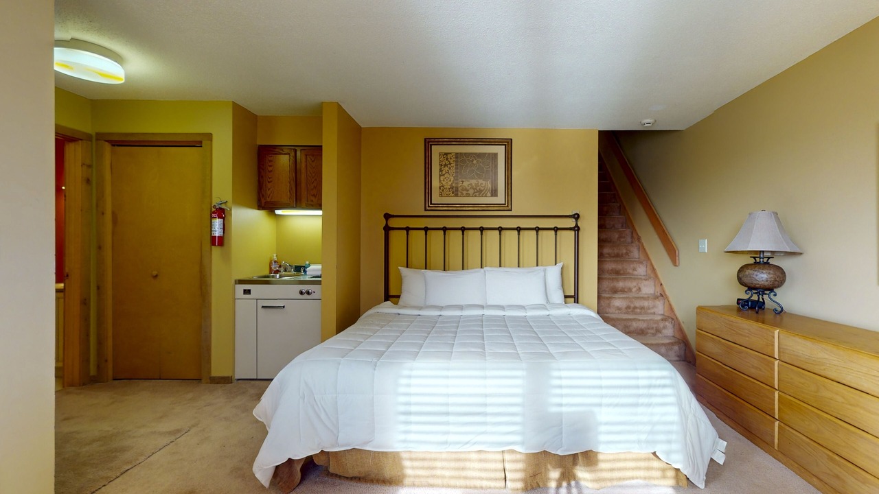 Photo of Bedroom in Ludlow