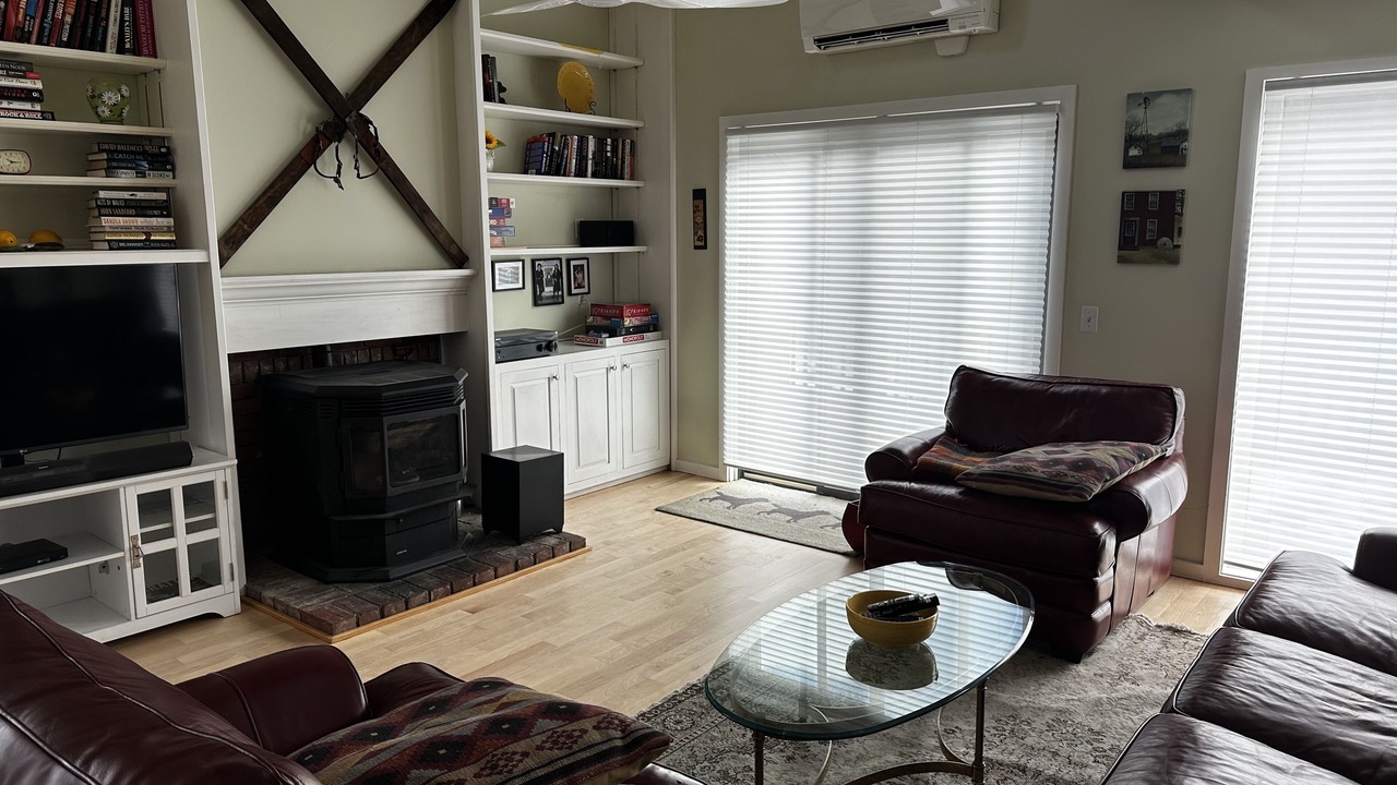 Photo of Livingroom in Manchester Center