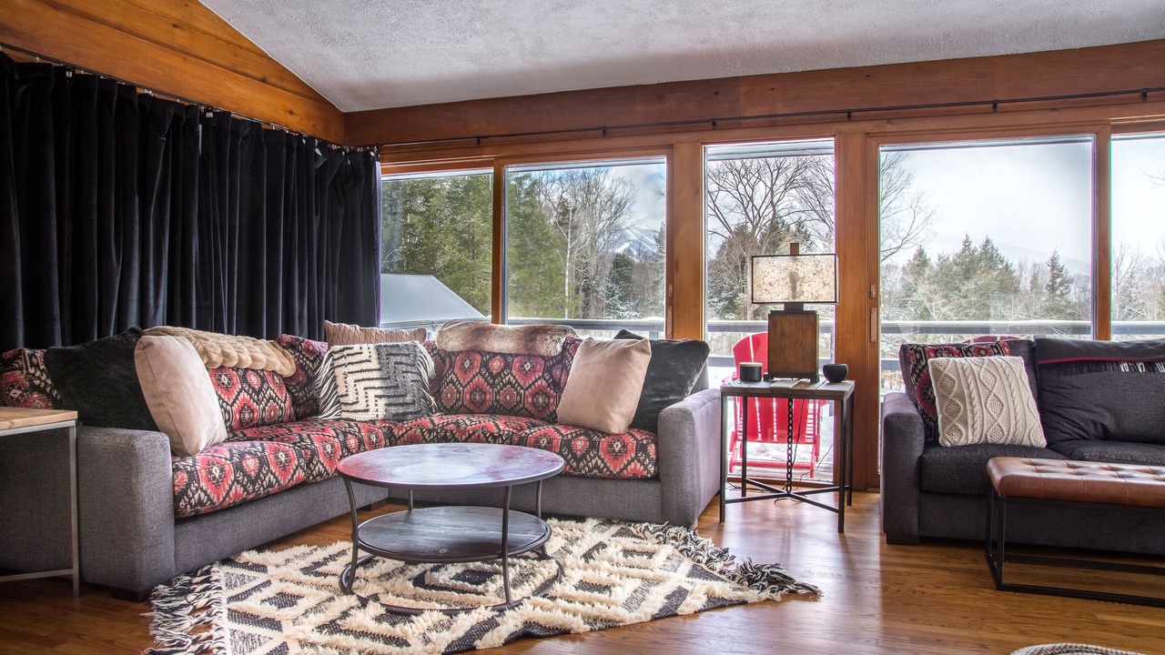 Photo of Livingroom in Warren