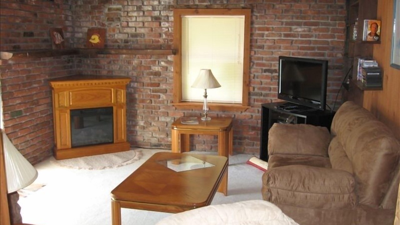 Photo of Livingroom in South Londonderry