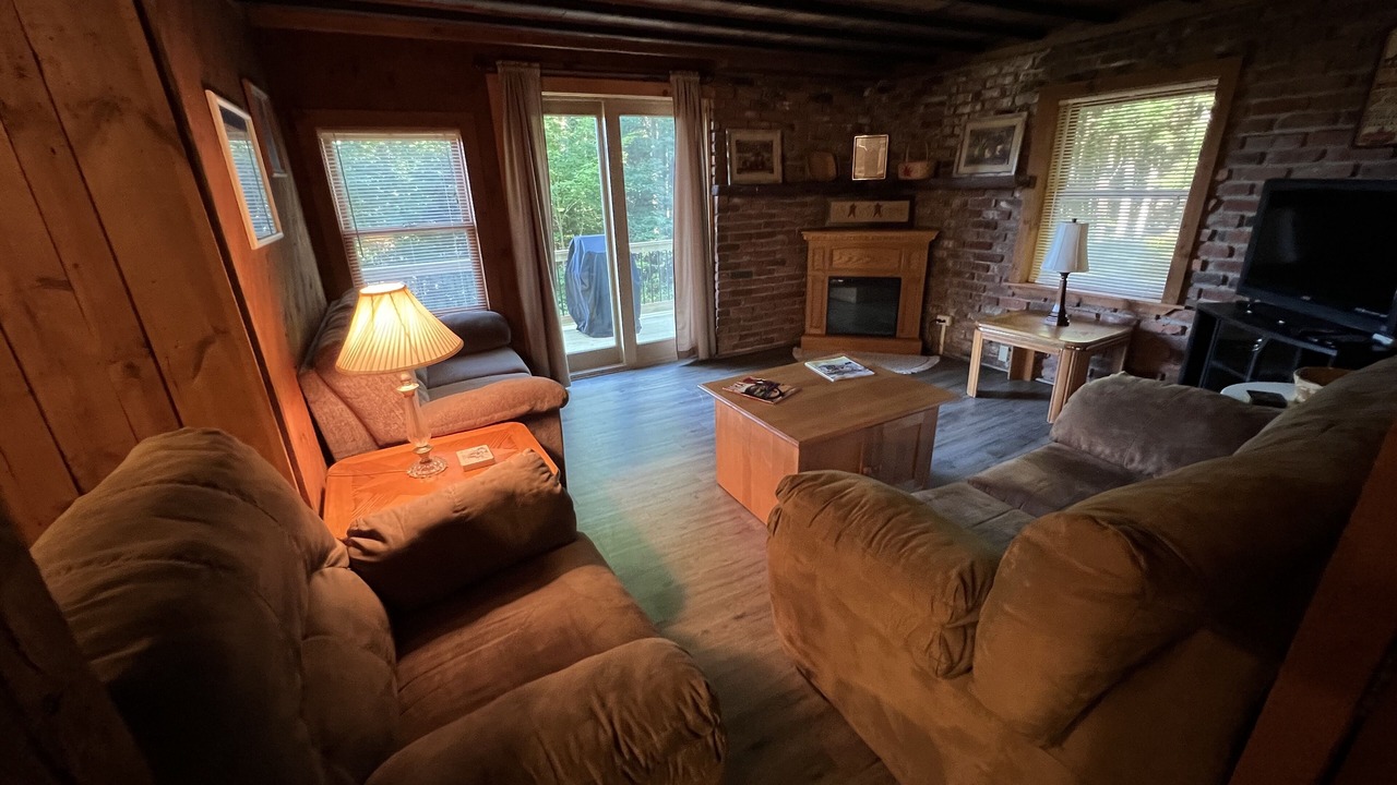 Photo of Livingroom in South Londonderry