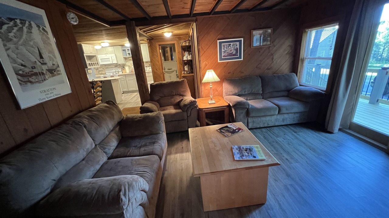 Photo of Livingroom in South Londonderry