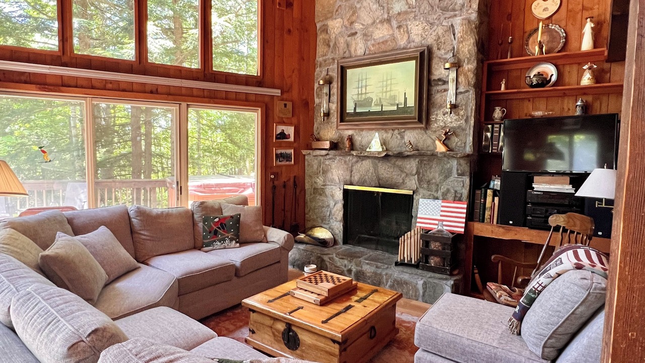 Photo of Livingroom in West Hartford