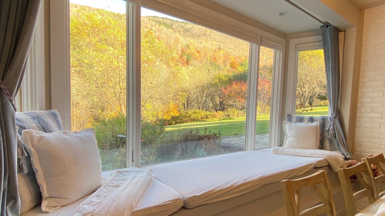 Photo of Livingroom in Danby