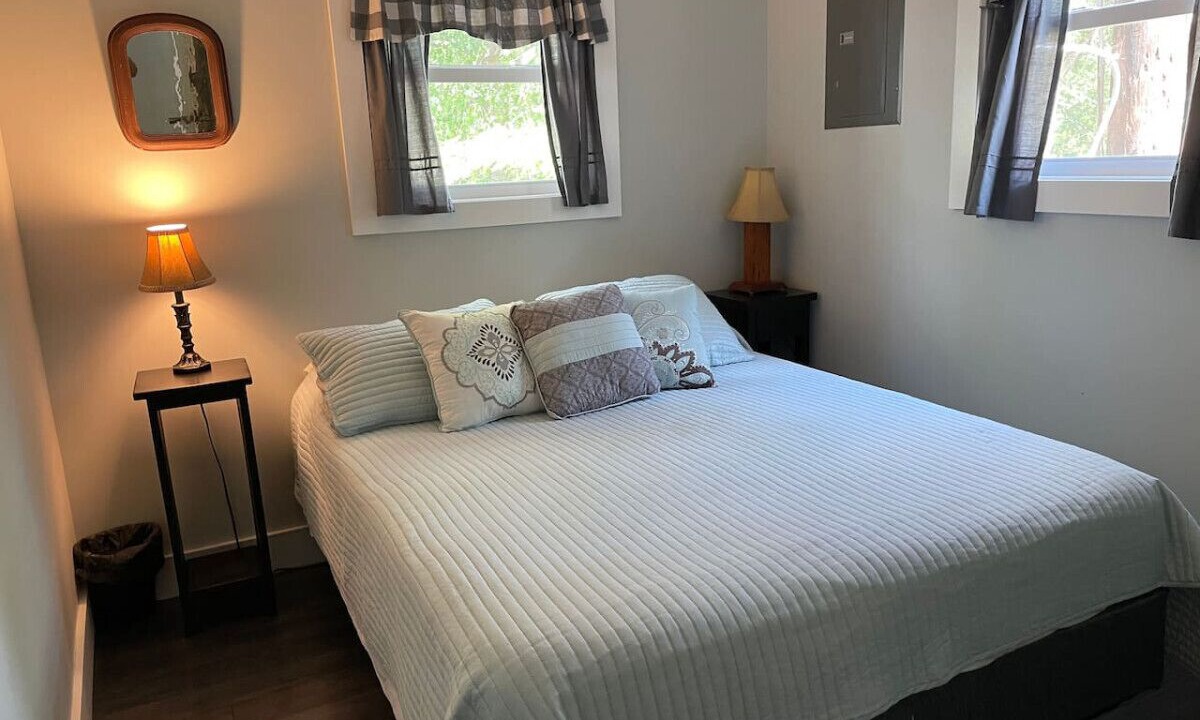 Photo of Bedroom in Sheldon