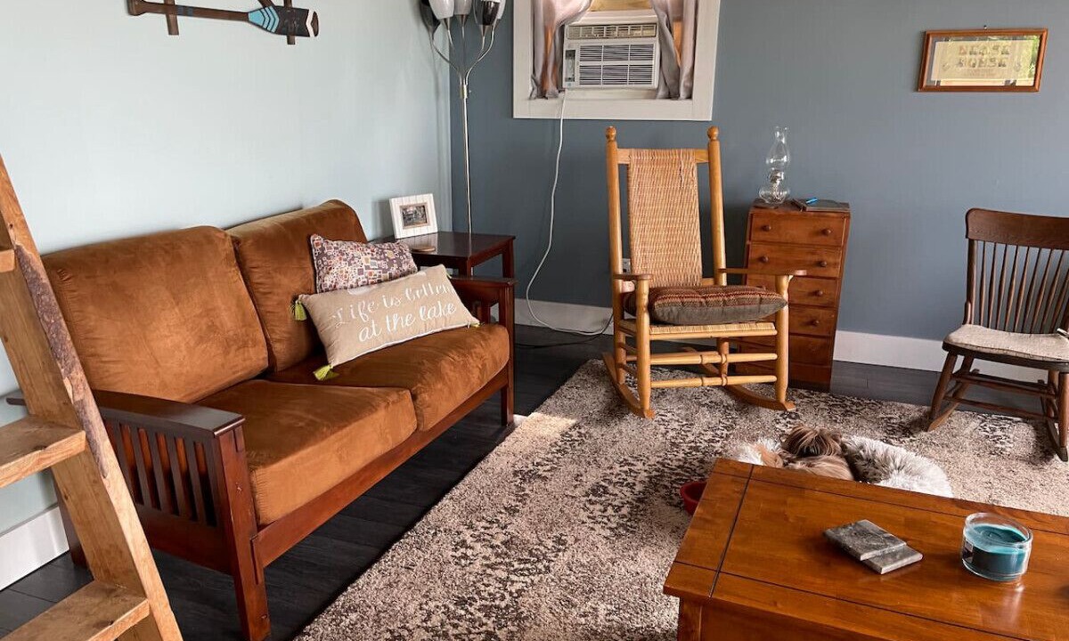 Photo of Livingroom in Sheldon