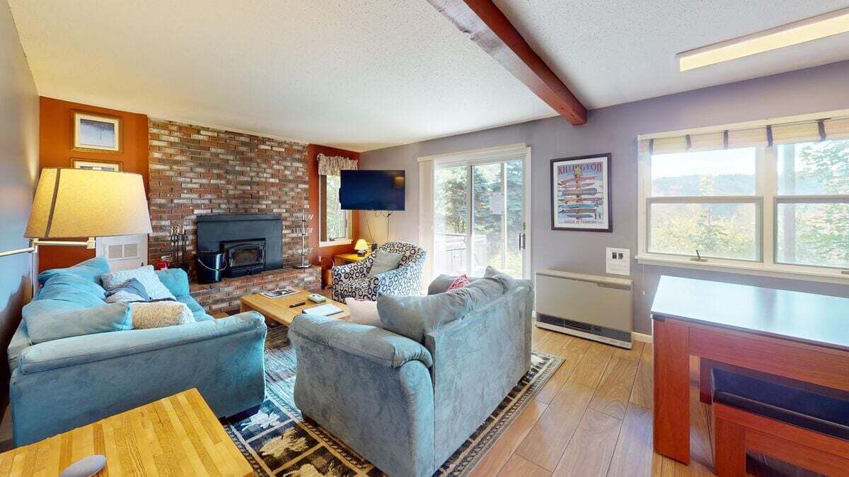 Photo of Livingroom in Pittsfield